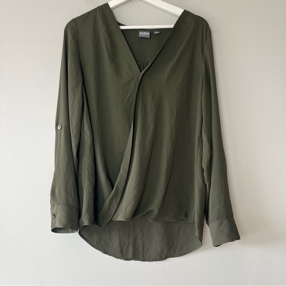 Soho New York & Company Sheer Green V-Neck Open Front Top Medium - Picture 2 of 10